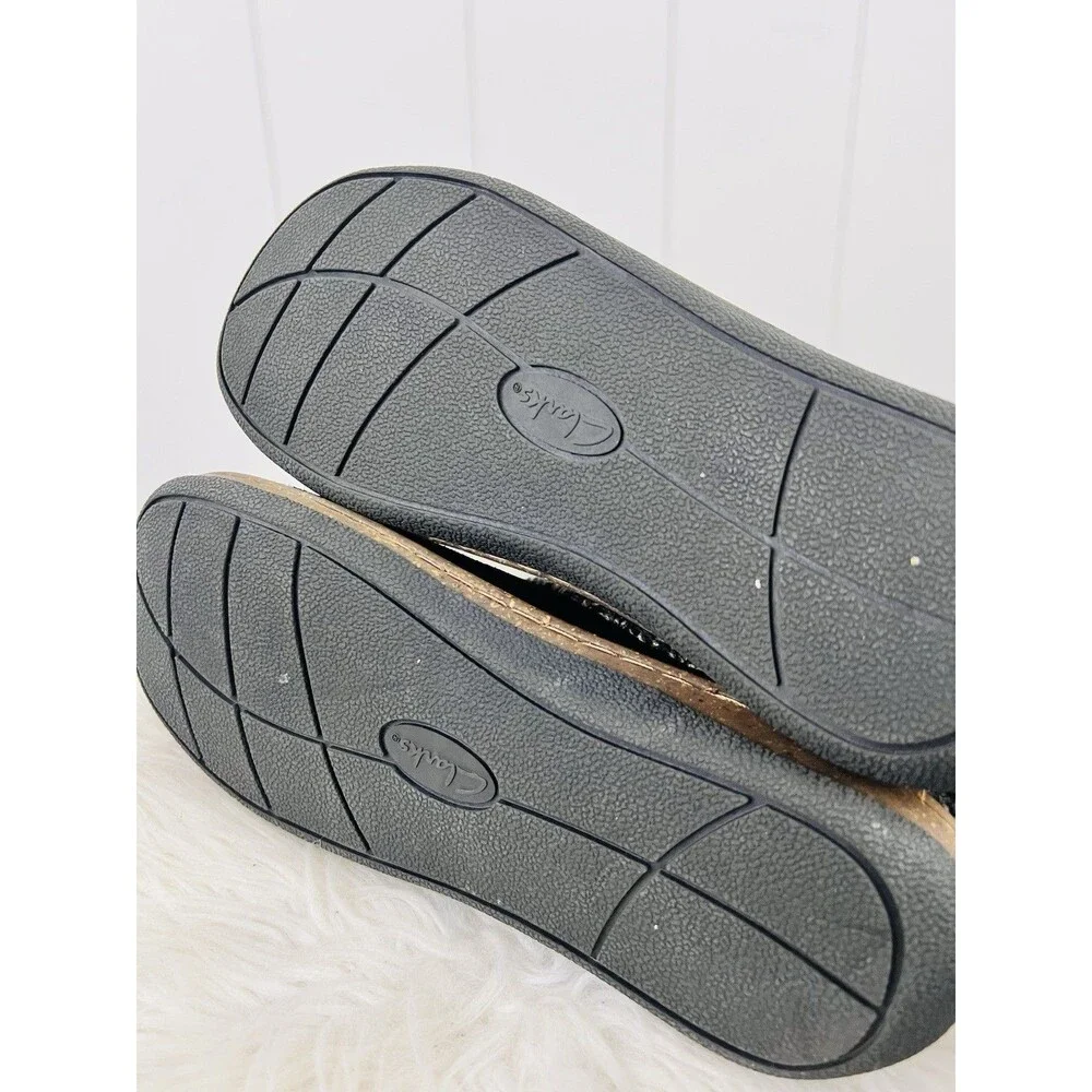 Clarks Black Suede Sweater Clogs Comfort Slippers Knit Collar Button Accent 9M